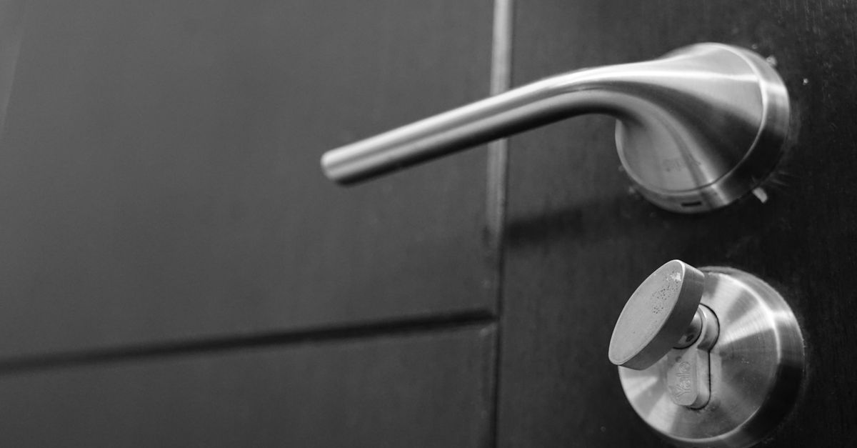 locksmith service technician — Norfolk Locksmith